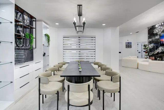 Pinewood Residence photo 15