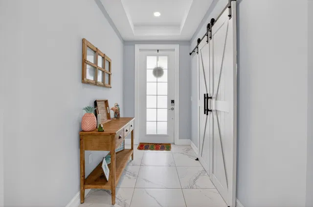 Residence photo 6
