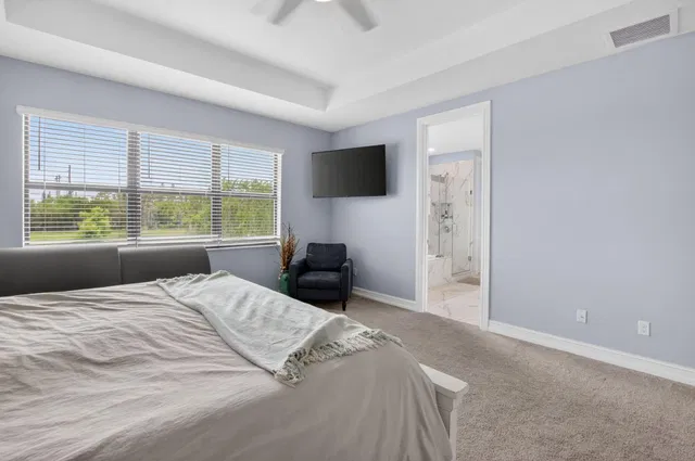 Residence photo 43