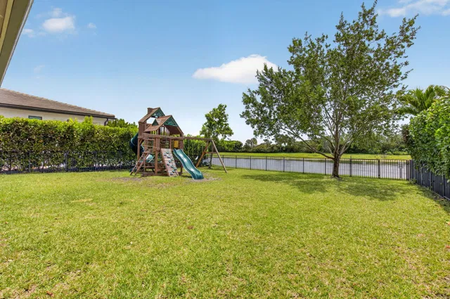 Residence photo 50