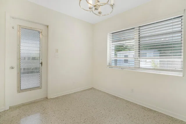 Old Northwood Residence photo 11