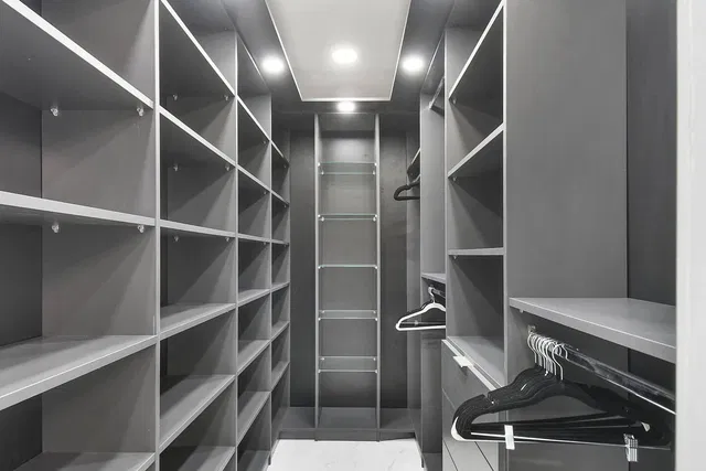 Residence photo 16