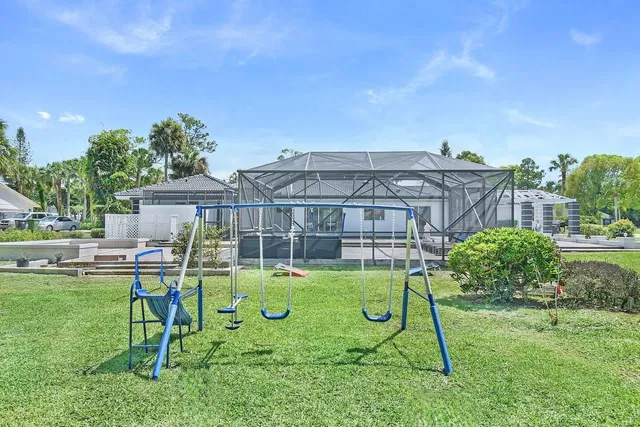 Residence photo 62