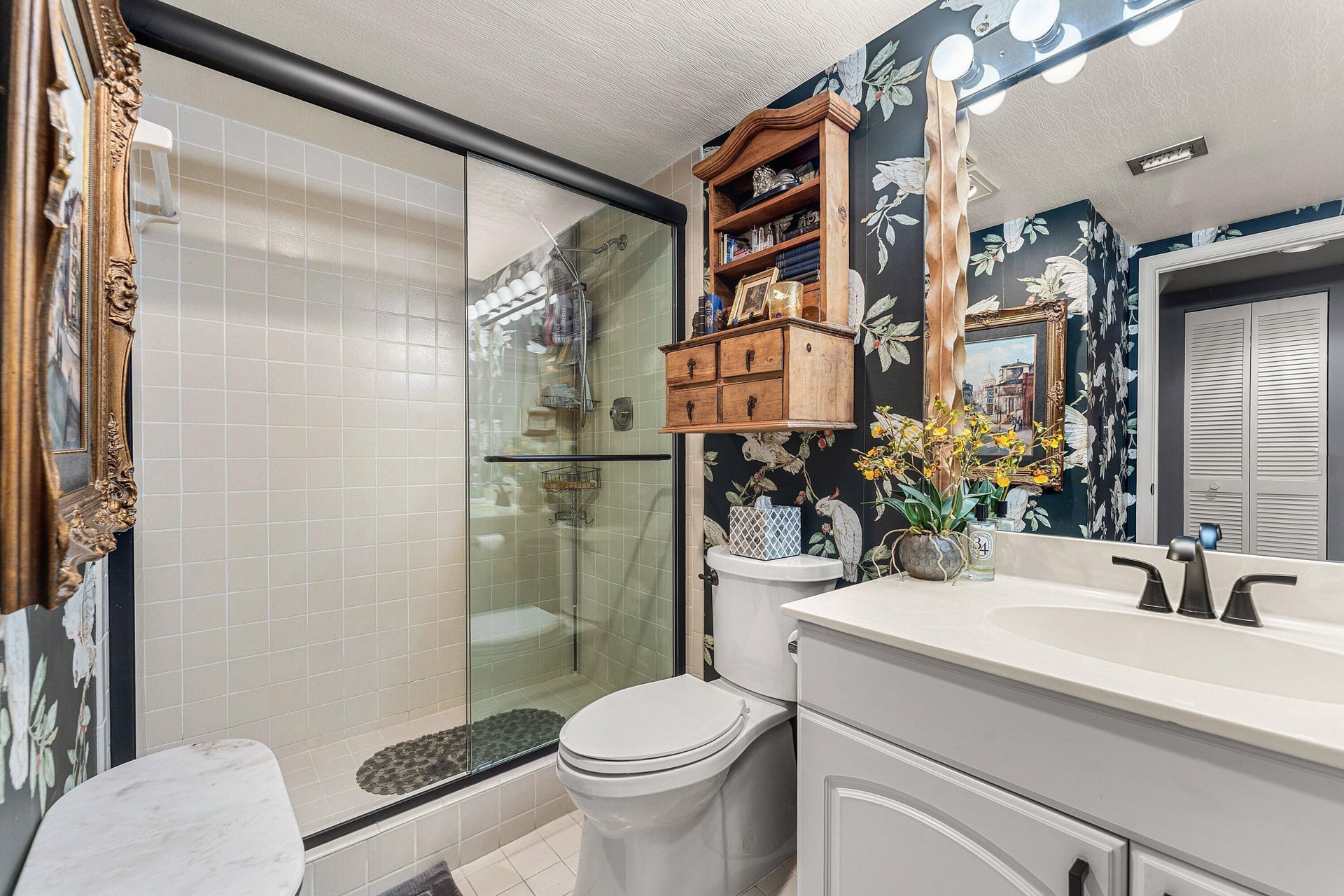 Unit 507 photo 19