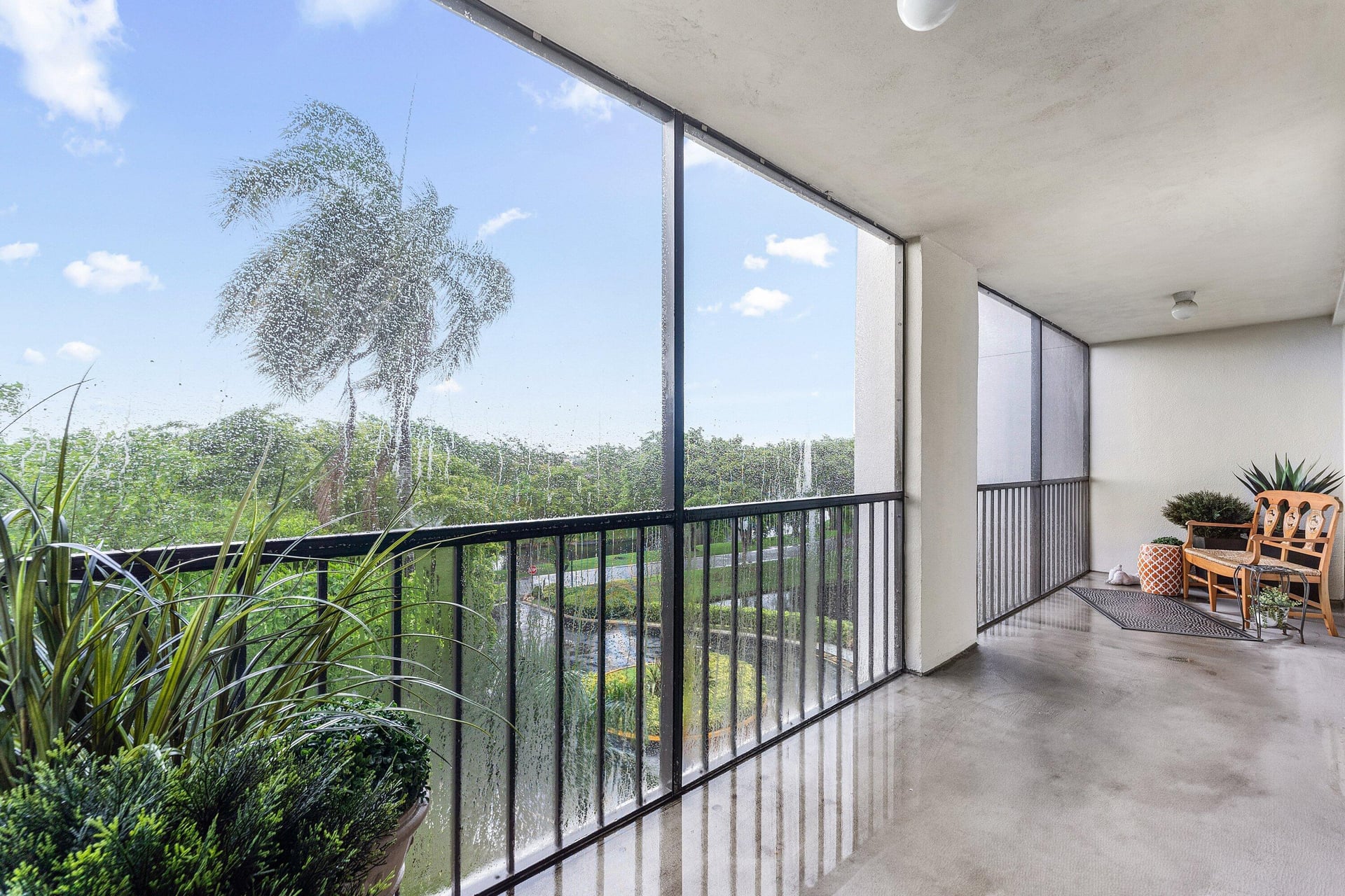 Unit 507 photo 22