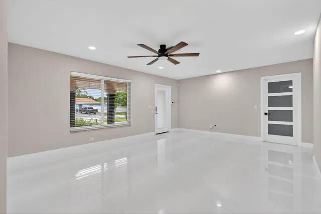  Residence photo 10