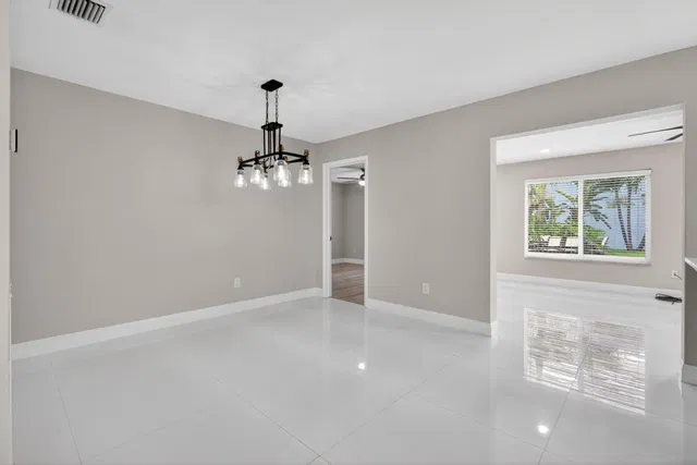  Residence photo 15