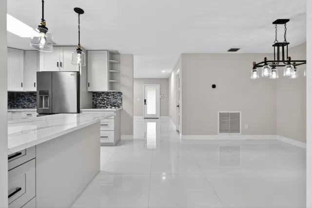  Residence photo 25