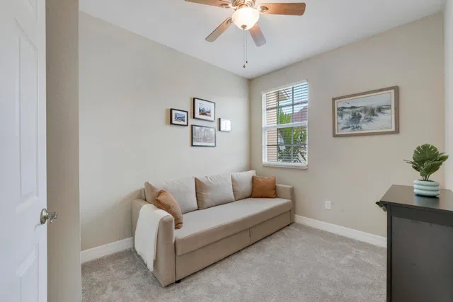 Residence photo 20