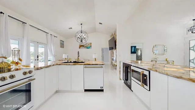 Residence photo 14
