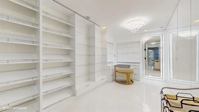 Residence photo 18