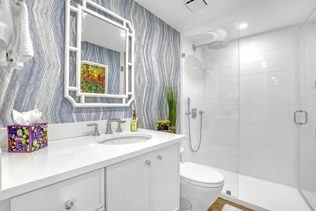  Unit 1002 photo 22