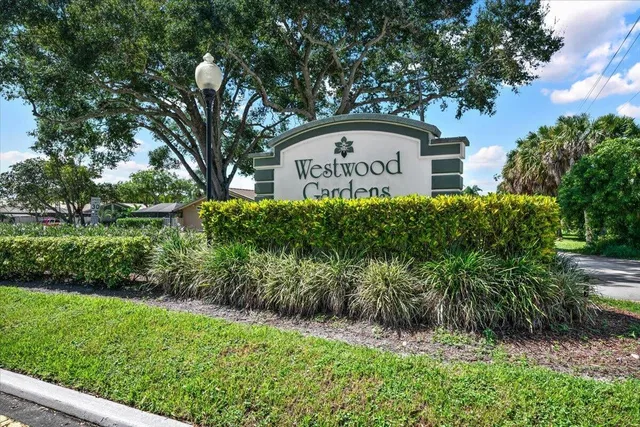 Old Palm Golf Club Residence photo 34