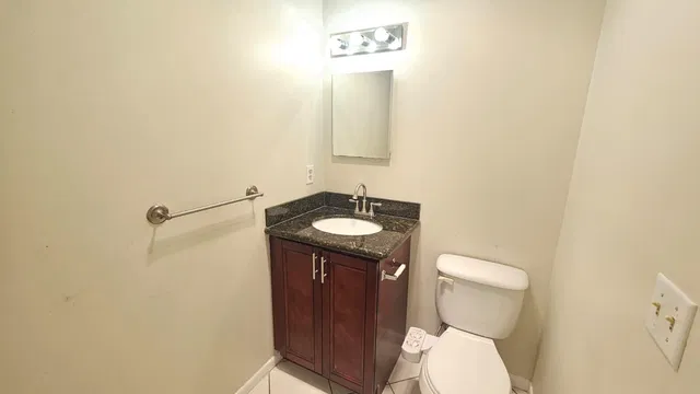Unit 116 photo 15