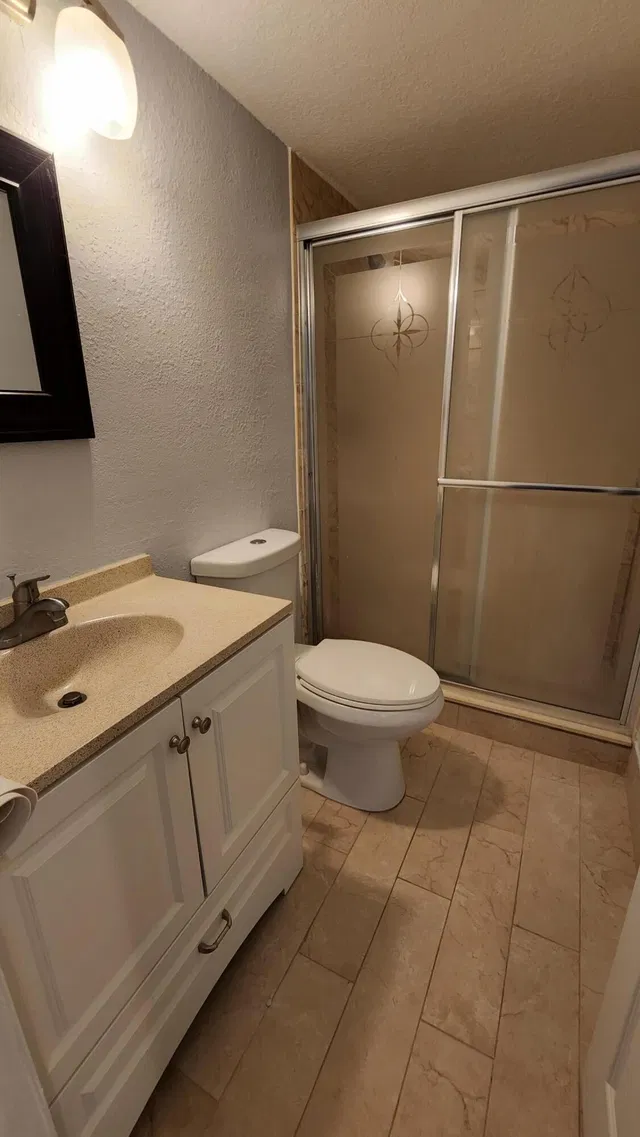  Unit C1 photo 8