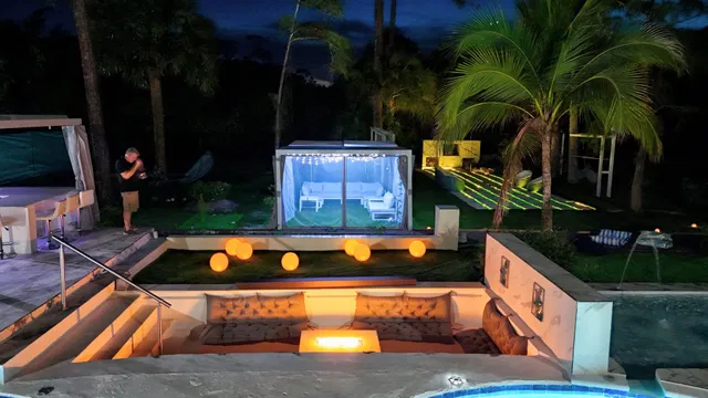 Paddock Park 1 Residence photo 17