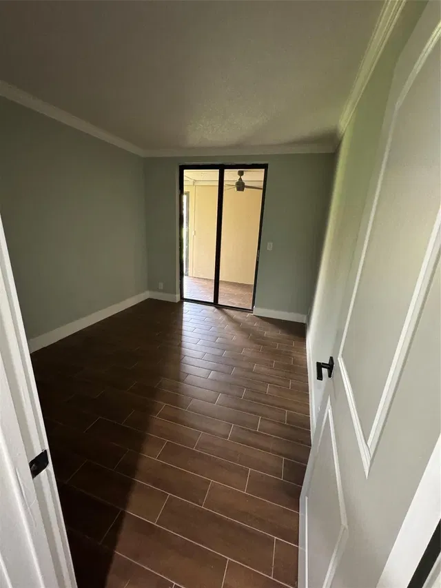 Residence photo 9