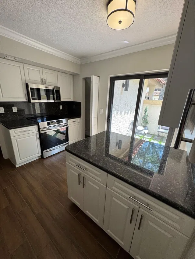 Residence photo 14