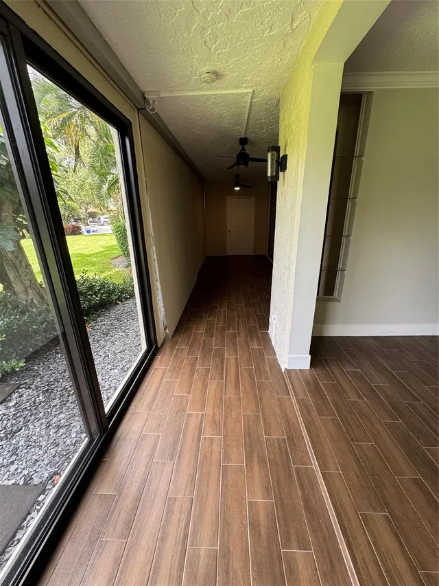Residence photo 20
