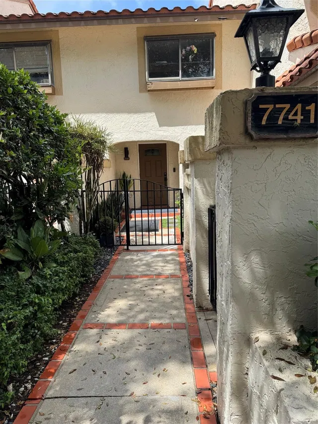 Residence photo 24