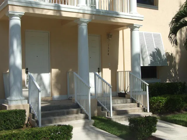 Residence photo 2