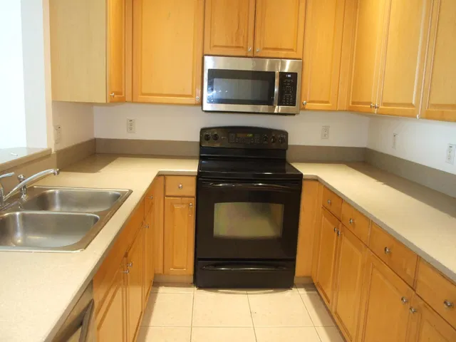 Residence photo 6