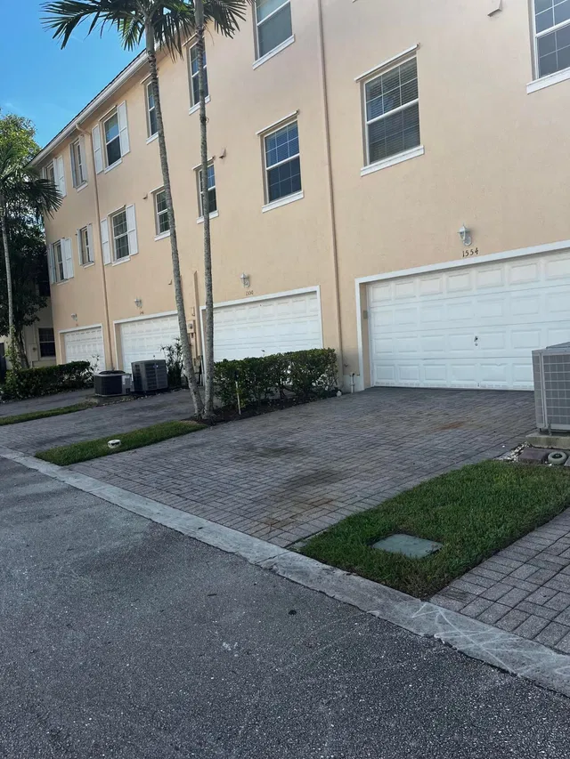 Residence photo 26