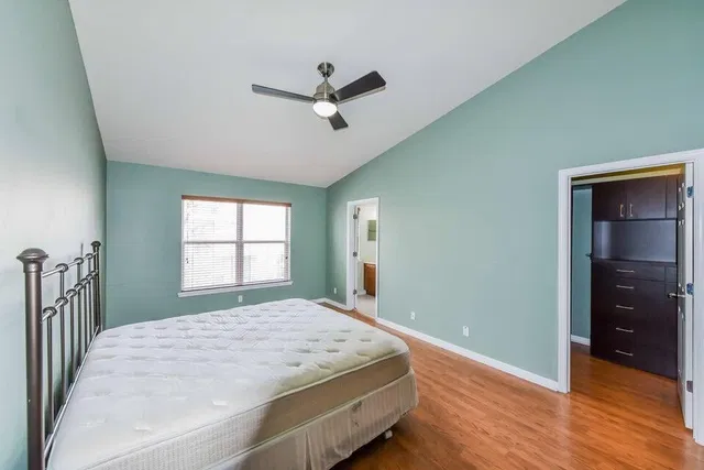  Residence photo 8