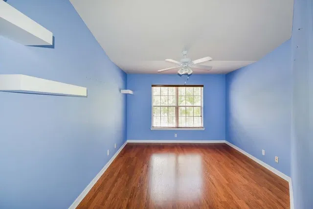  Residence photo 12