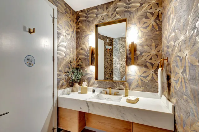 Admirals Cove Residence photo 12