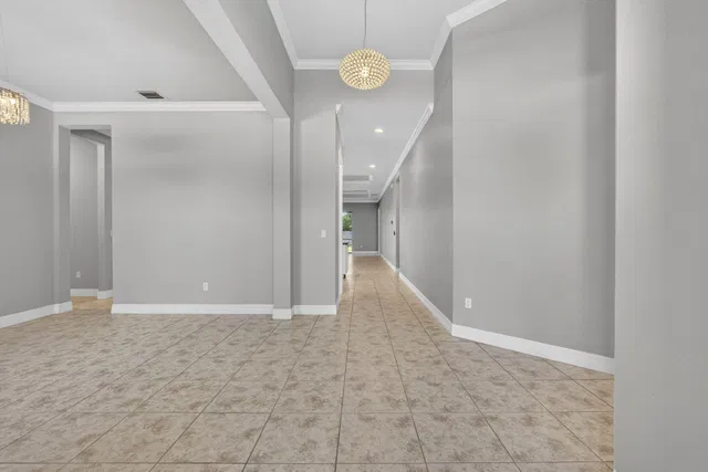 Residence photo 11