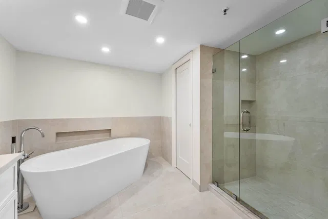 3360 South Ocean Unit 1 D I photo 17