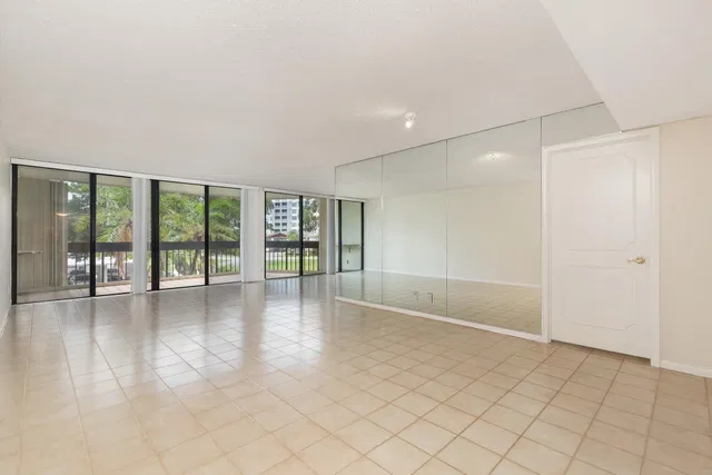 Presidential Estates Unit 206 photo 3
