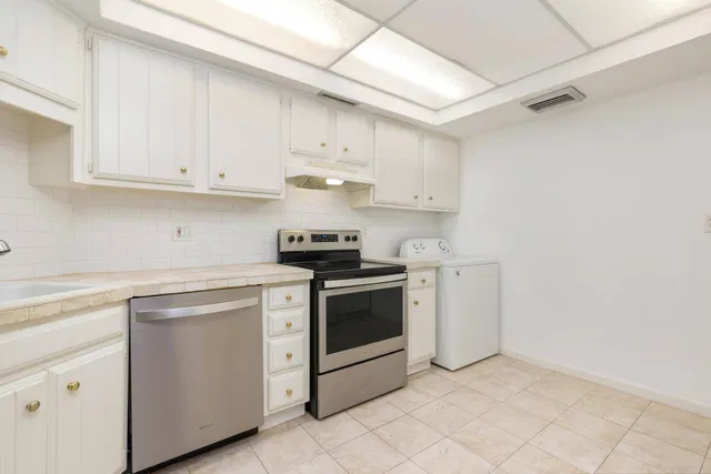 Presidential Estates Unit 206 photo 10