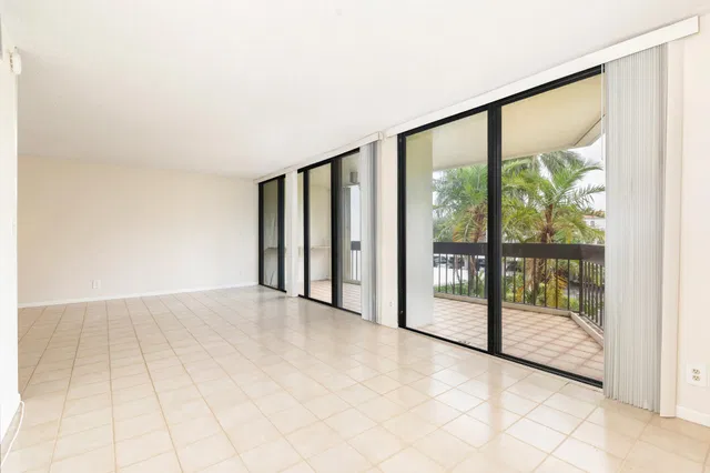 Presidential Estates Unit 206 photo 16