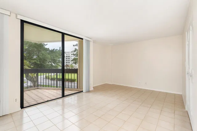 Presidential Estates Unit 206 photo 17