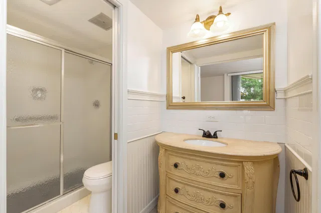 Presidential Estates Unit 206 photo 18