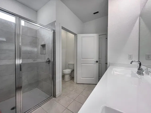 Residence photo 24