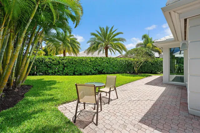 Admirals Cove Residence photo 5