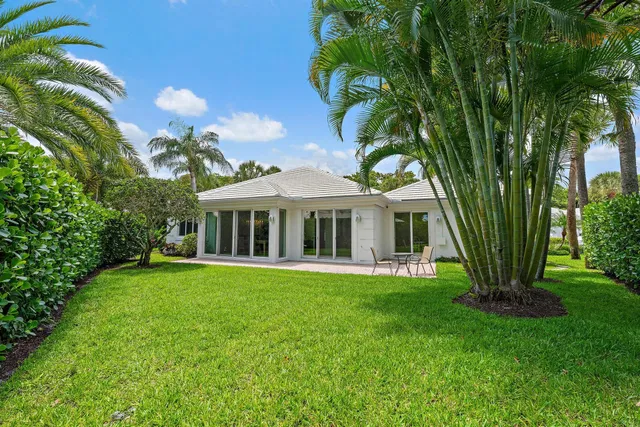 Admirals Cove Residence photo 14