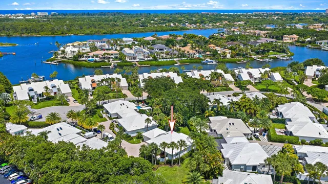 Admirals Cove Residence photo 15