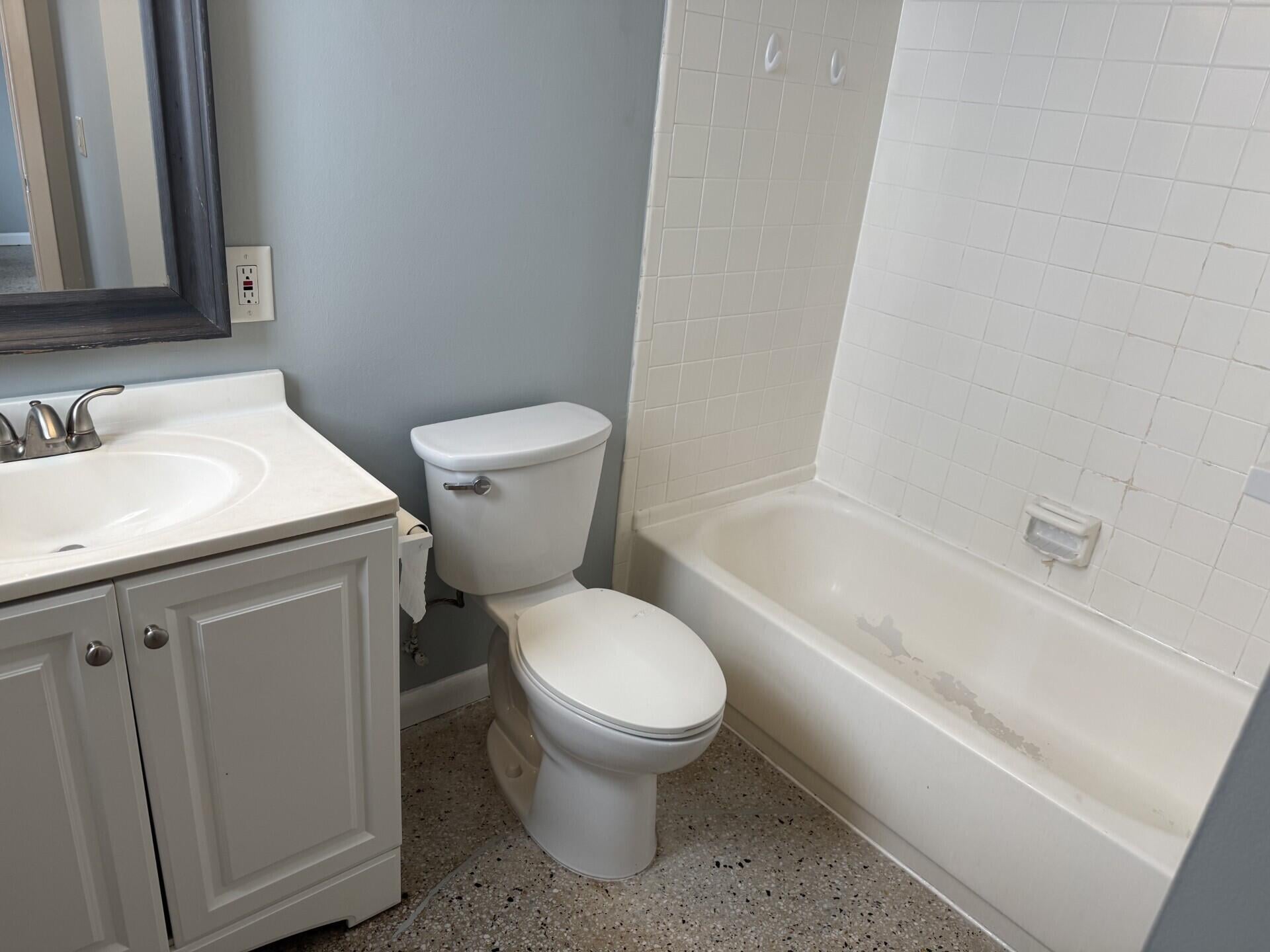 Unit 15 photo 6