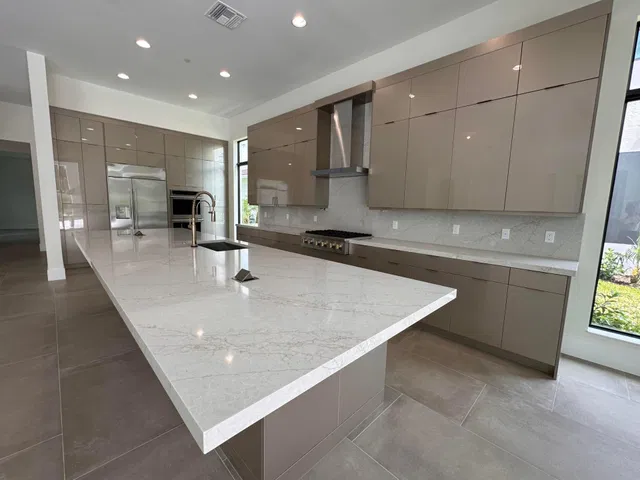 Avenir Unit {lot #05} photo 14