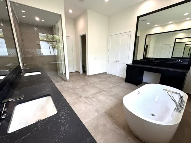 Avenir Unit {lot #05} photo 21