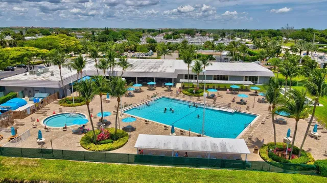  Unit 330 photo 32
