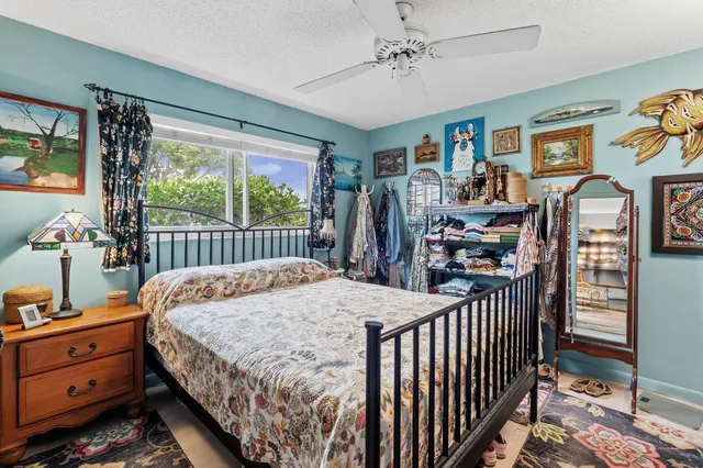 Unit 113 photo 10
