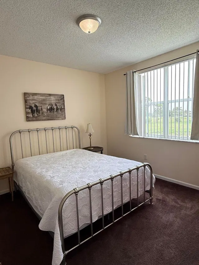 Unit 511 photo 8