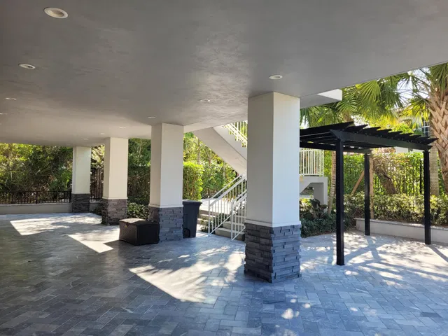  Unit Apt 1 photo 9