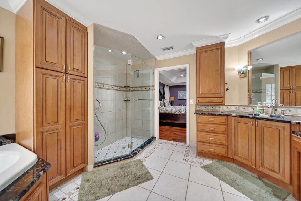 Residence photo 13