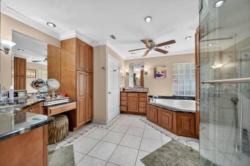 Residence photo 15
